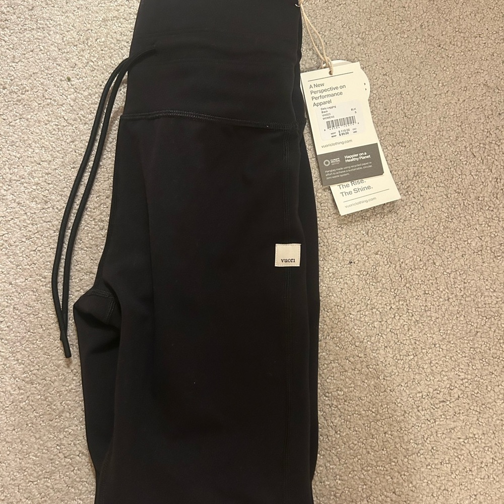Vuori Black Daily Legging